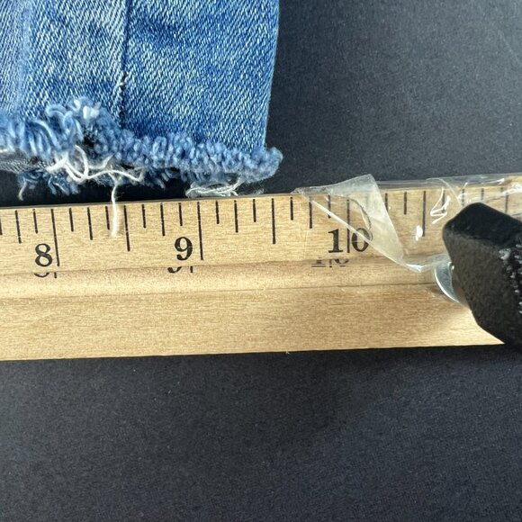 American Eagle Shorts Women 28* Midi Mid Rise Blue Distressed Denim Jorts No Tag - Picture 12 of 16